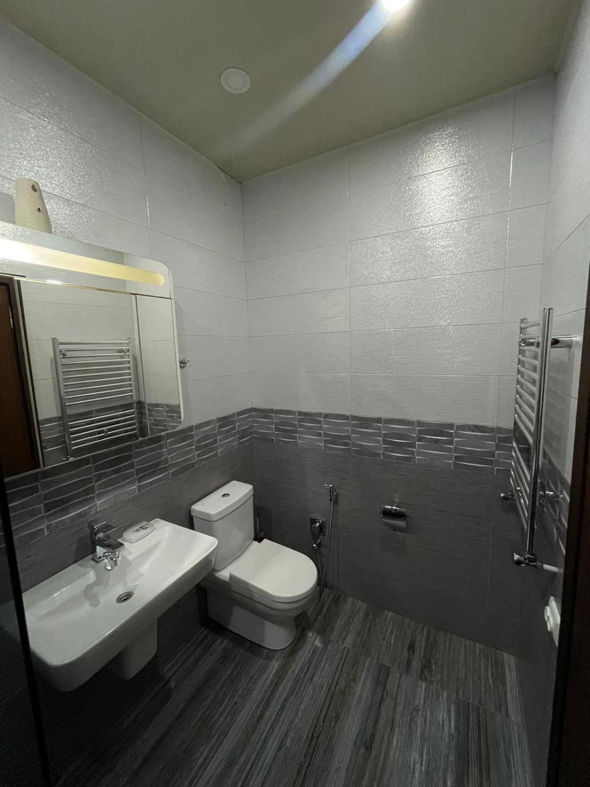 Apartment Anzi Batumi Exterior foto